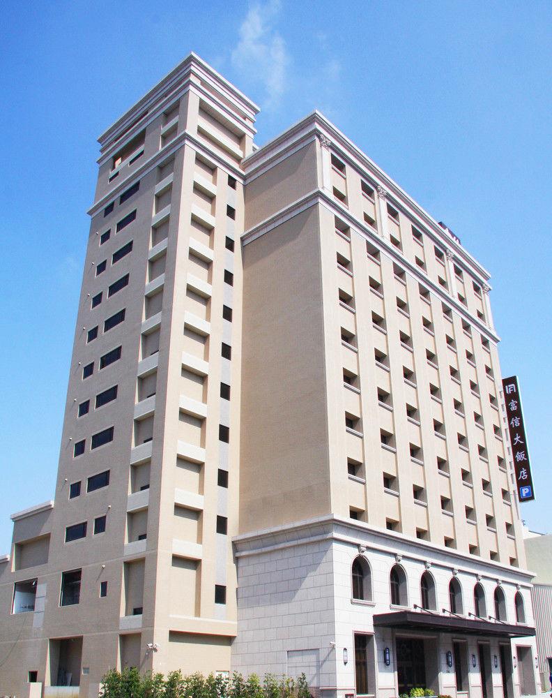 Fushin Hotel - Tainan Buitenkant foto