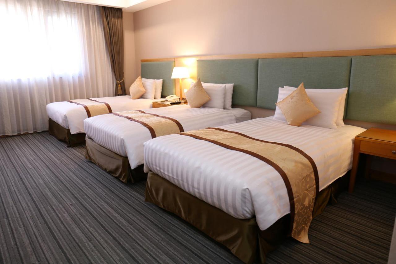 Fushin Hotel - Tainan Buitenkant foto
