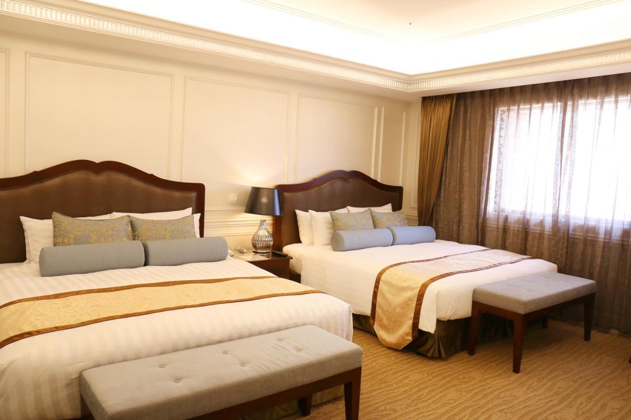 Fushin Hotel - Tainan Buitenkant foto